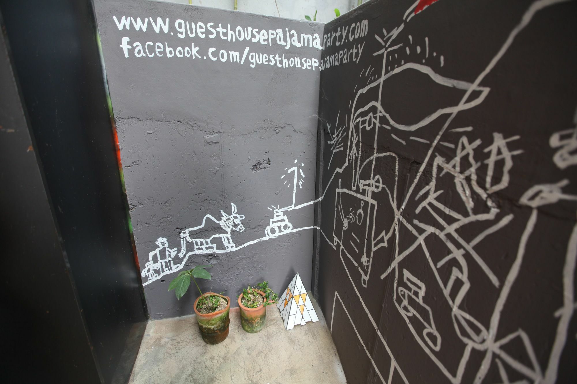 Hongdae Guesthouse Pajamaparty Seoul Exterior photo